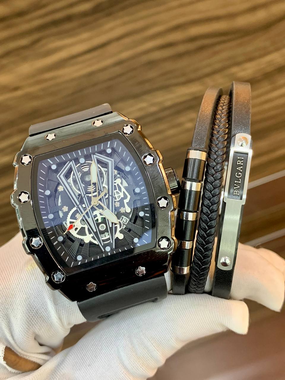 Poedagar Men Watch