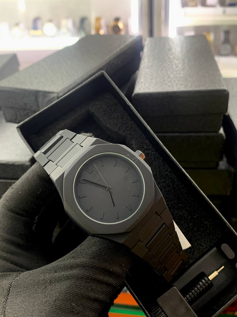Black Aura Watch